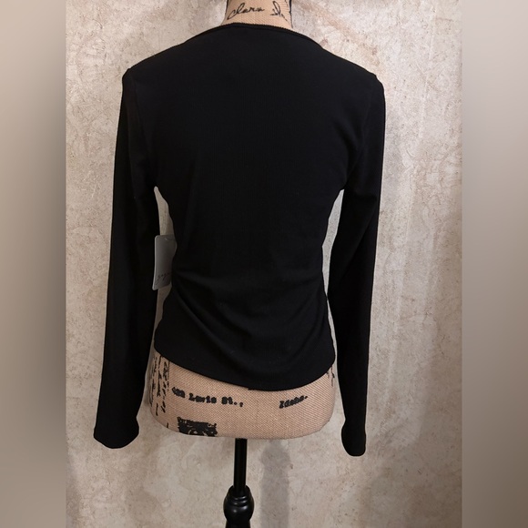 Gaze Ribbed Triple Twist Front Top(Bust 34”Length 20”) - Picture 2 of 4